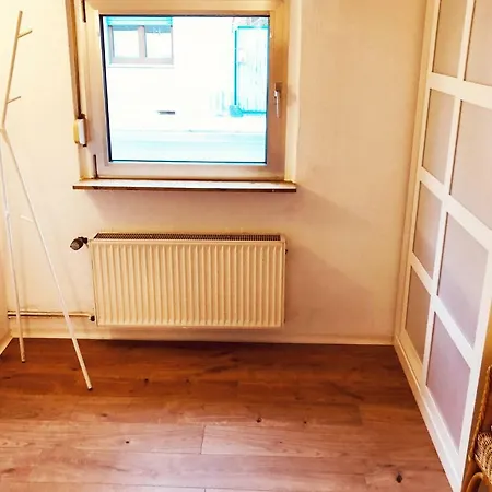 Gemutliches Einfamilienhaus Mit Gartennutzung In Troisdorf