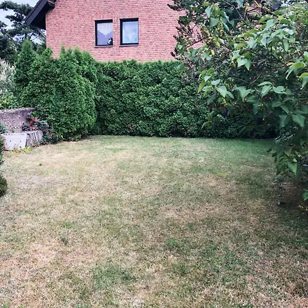 Gemutliches Einfamilienhaus Mit Gartennutzung In Troisdorf
